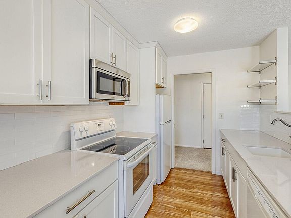 5th image of 10113 34th St W #342