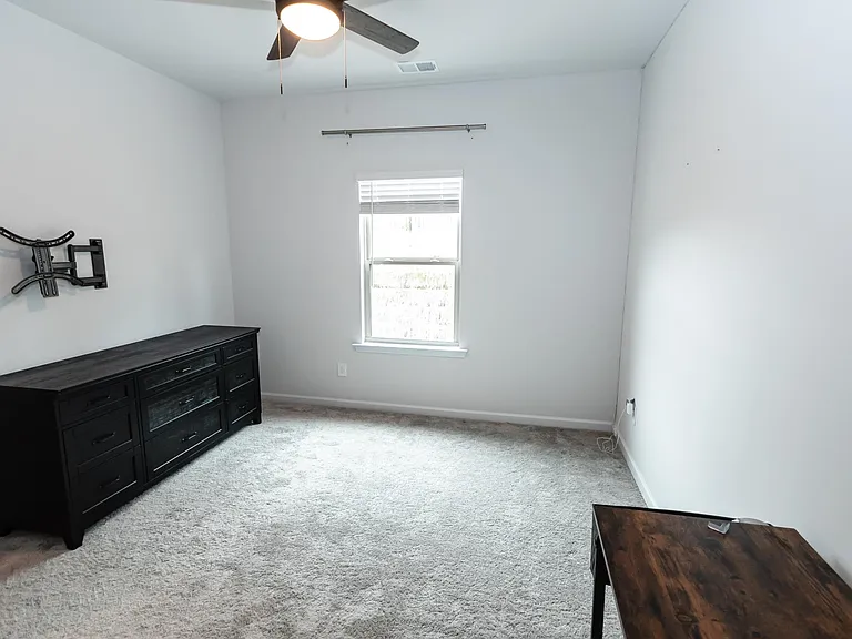 144 Madison Bnd — Photo 44