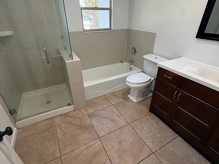 1818 Granada Ave #4 — Photo 24