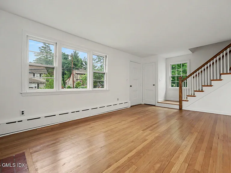 31 Hassake Rd — Photo 2