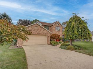 209 Fieldstone Ct, Belleville, IL 62221