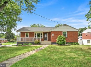 84 Delp Rd, Lancaster, PA 17601