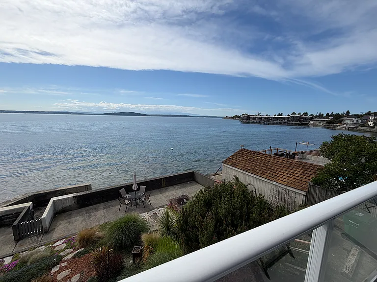 4021 Beach Dr SW #202 — Photo 11