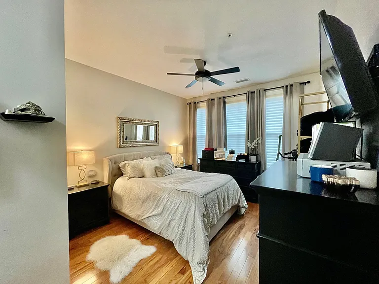 Bedroom w/ Wall of Windows.