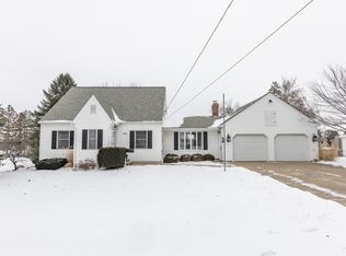 458 Martin Rd, Waterloo, IA 50701