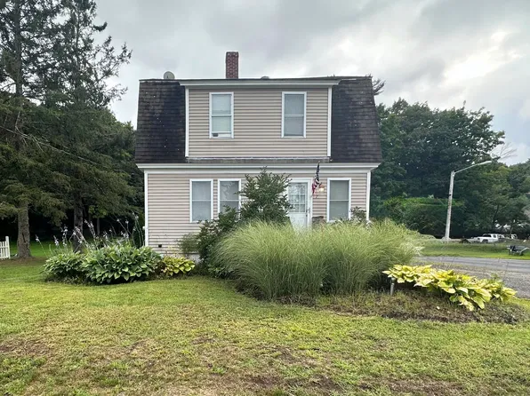 7 Wescott Street, Limerick, ME 04048