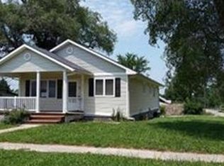 321 E 4th St, Cameron, MO 64429