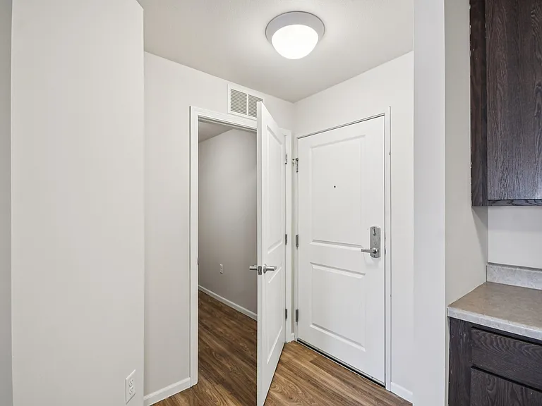Louisiana Lofts — Photo 6