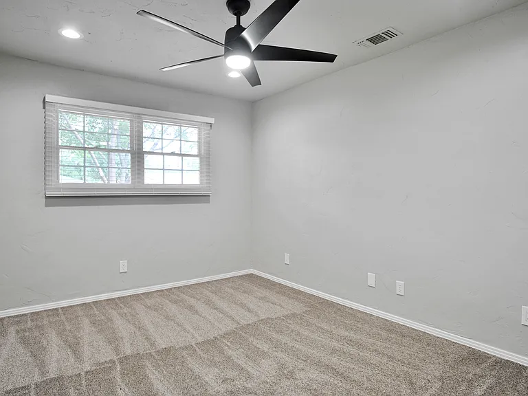 3811 63rd Dr — Photo 26