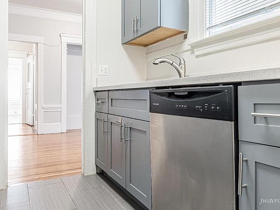 2nd image of 1250 Taylor St #7J