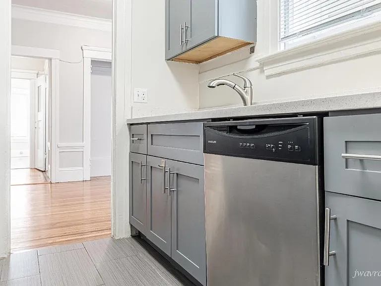 1250 Taylor St #7J — Photo 2