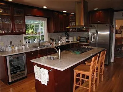 4 bed, 3300 sqft, $5,900 — Photo 4