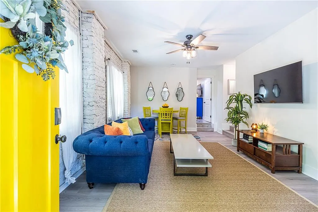 2 bed, 1.0 bath, 750 sqft, $2,600 — Photo 1