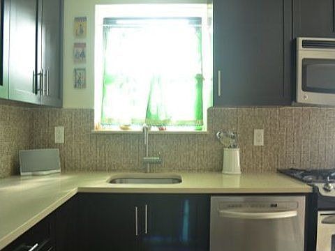 3rd image of 13661 Jewel Ave #A