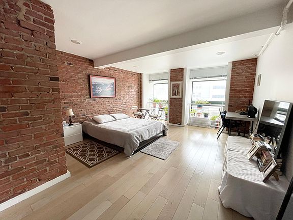 5th image of 728 Market St #204A