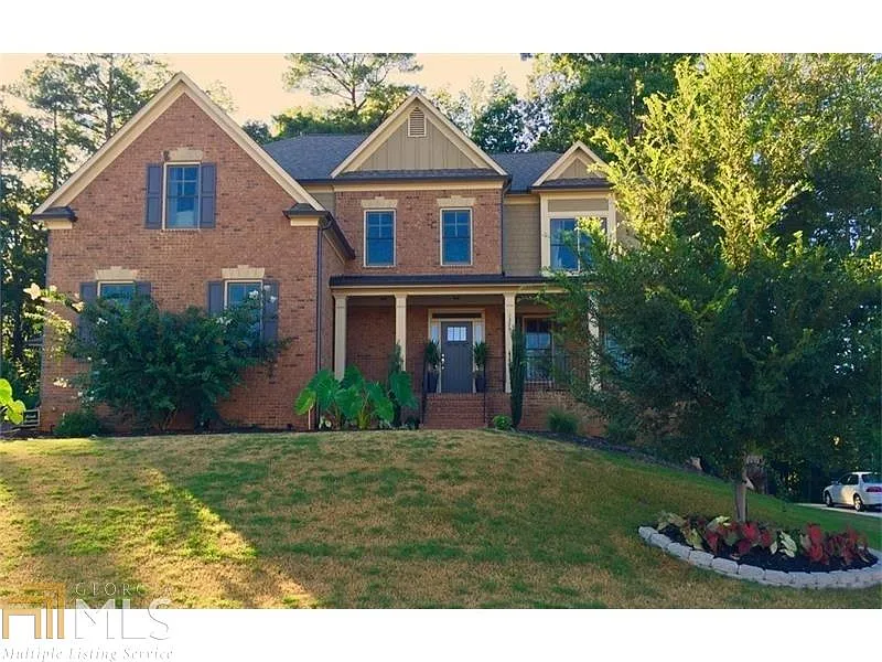 1379 Sutters Pond Dr NW photo 1
