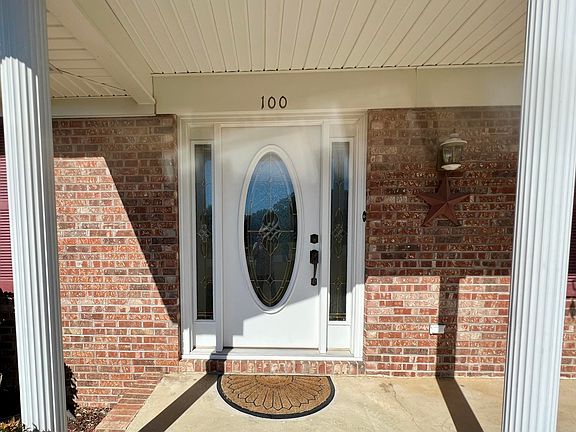 4th image of 100 Royal Oak Dr