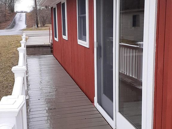 4th image of 17042 Falcon Dr NE