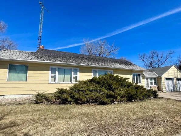402 N Mitchell St, Roscoe, SD 57471