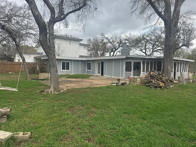 6304 Hudson Bend Rd — Photo 3