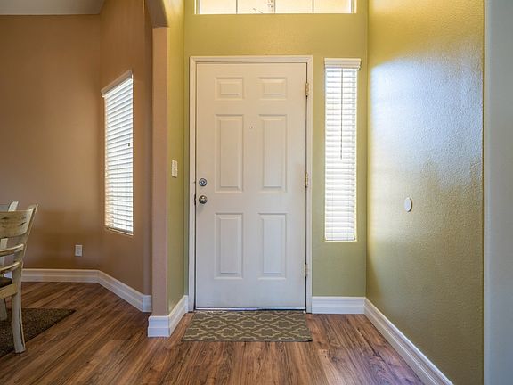 5th image of 1026 Edison Dr