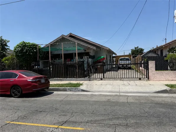321 N Willowbrook Ave, Compton, CA 90220