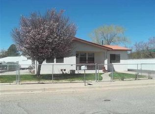 1037 Elm Dr, Grants, NM 87020