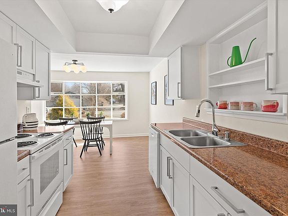 4th image of 7390 Patrick Rd