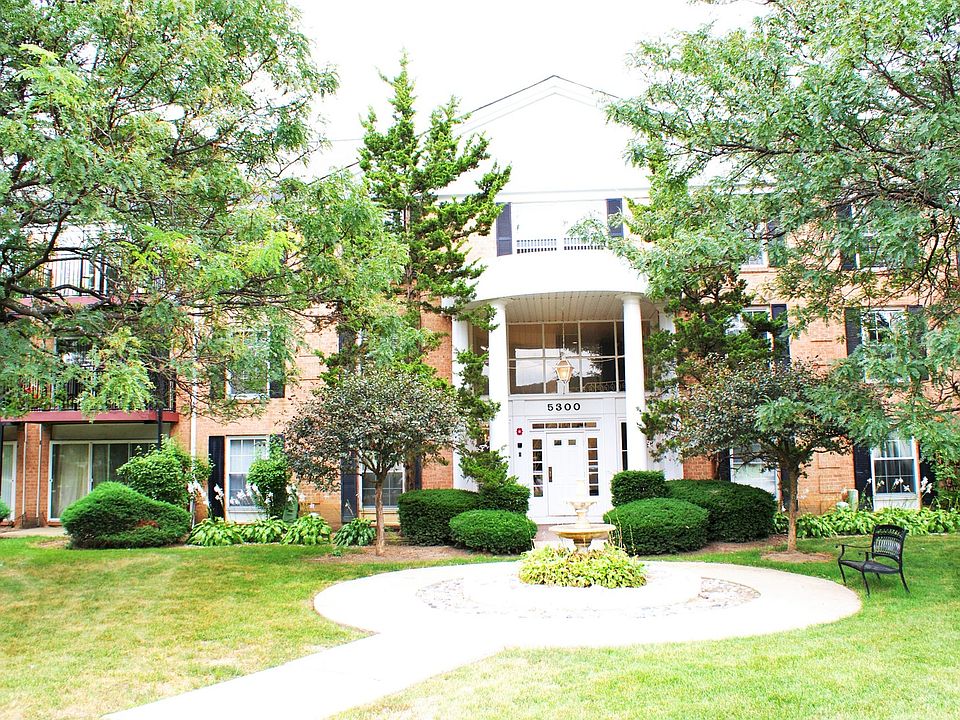 1st image of 5300 Carriageway Dr APT 313