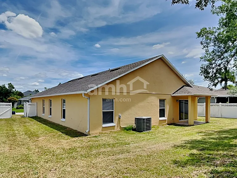 924 Burland Cir — Photo 22