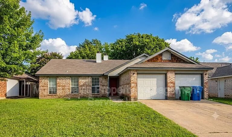 2306 Fuzz Fairway #A — Photo 1