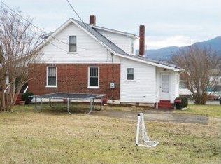 1833 Murrell Ave, Salem, VA 24153