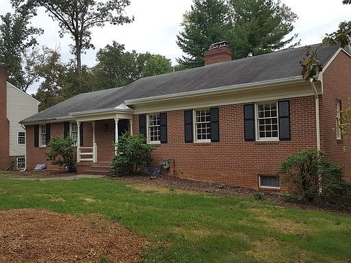 2nd image of 2217 Lancashire Dr