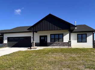 2616 Cumberland Drive, Janesville, WI