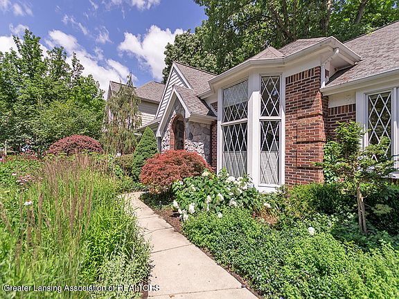 2nd image of 200 Abbott Woods Dr #22