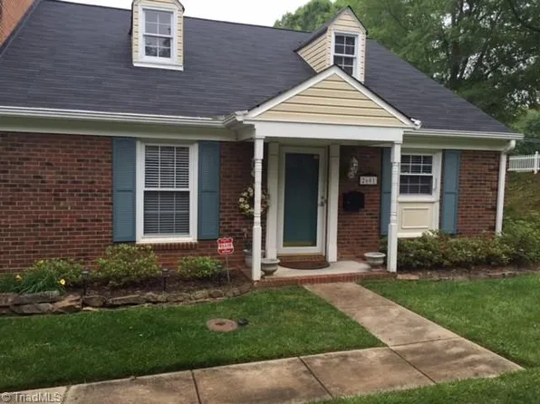 2601 Saint Johns Pl, Winston Salem, NC 27106
