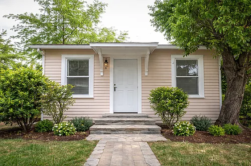 1414 Gorman Photo 1