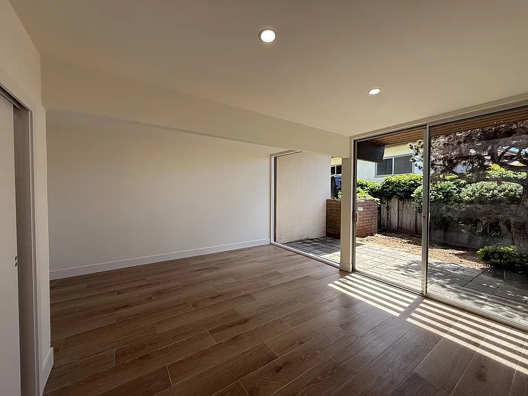 8404 Prestwick Dr — Photo 17