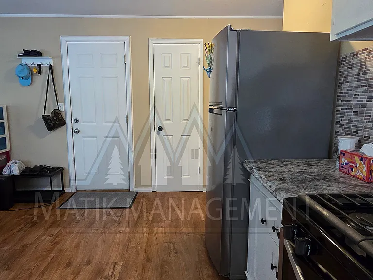1217 4 1/2 St NW #3 — Photo 3