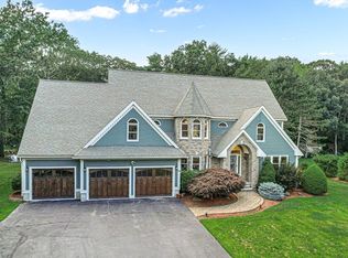 13 Olde Coach Rd, North Reading, MA 01864