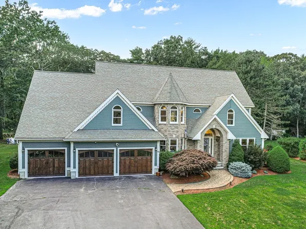 13 Olde Coach Rd, North Reading, MA 01864