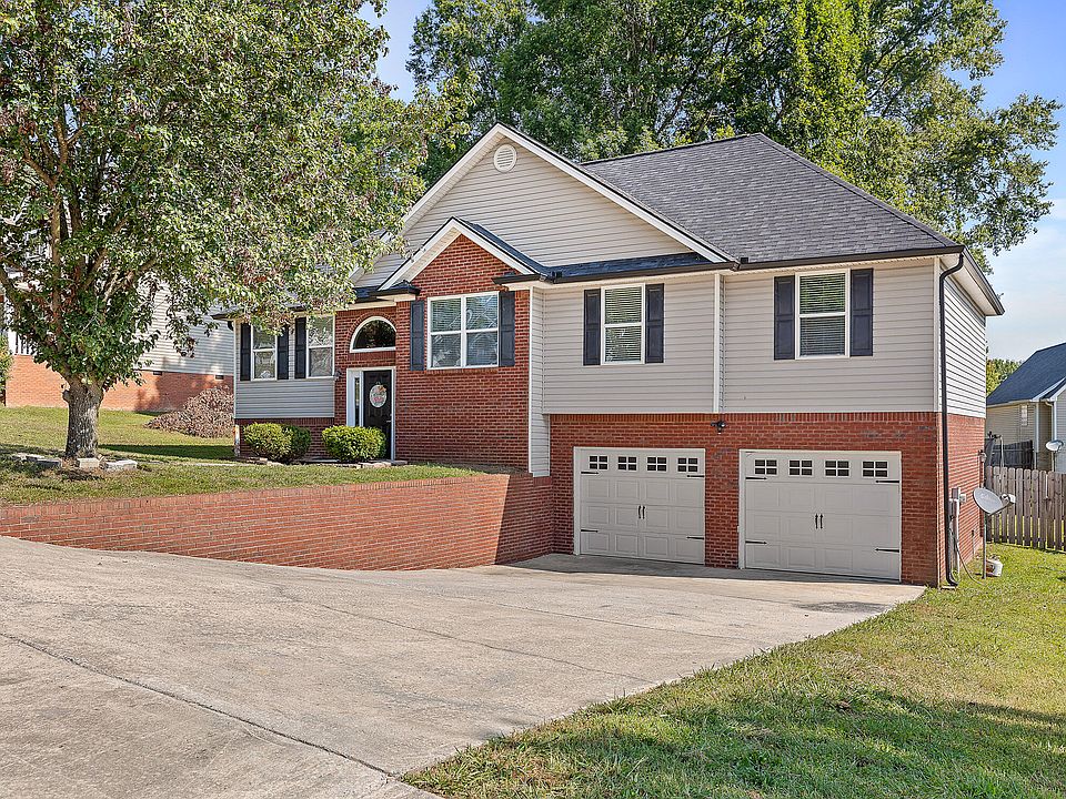 1st image of 42 Willowbrook Dr