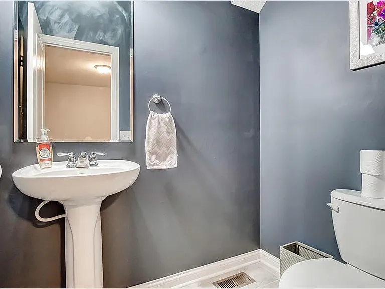 2768 Acarie Dr — Photo 9