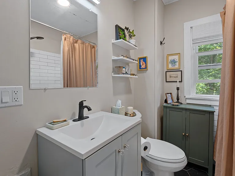 116 Linderman Ave #2B — Photo 5