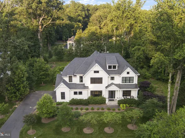 717 Miller Ave, Great Falls, VA 22066