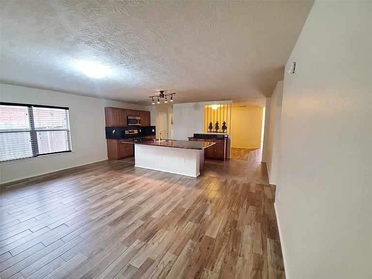 18203 Afton Hollow Ln — Photo 7