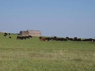 102 Kirtley Rd, Lusk, WY 82225