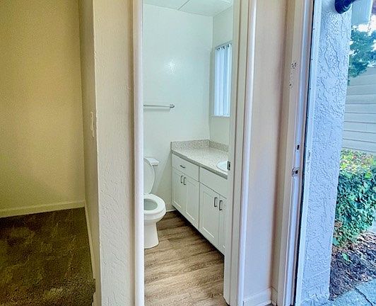 5th image of 57 Tahoe Ct APT 2