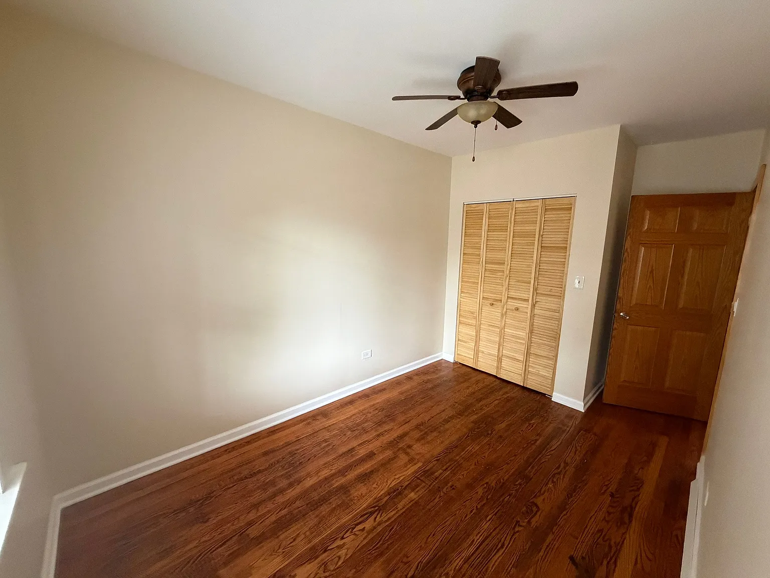 2 bed, $1,200 — Photo 4