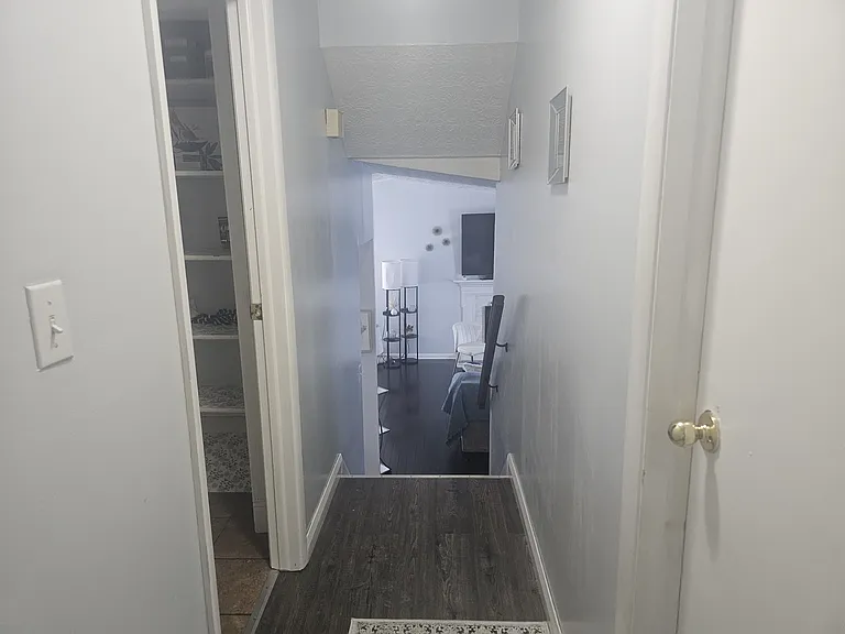 Hollway towards main floor